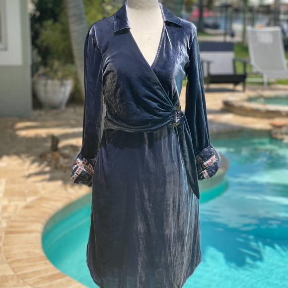 NWOT Maeve by Anthro Velvet Wrap Dress, Blue, Size 4 - Picture 1 of 3
